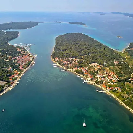 - Insel Dugi Otok 37001 Apartamento