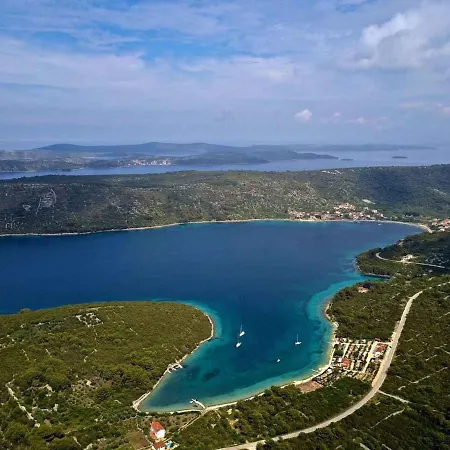 - Insel Dugi Otok 37001 Apartamento Veli Rat