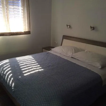 - Insel Dugi Otok 37001 Apartamento Veli Rat