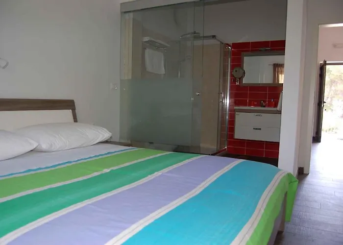 - Insel Dugi Otok 37001 Апартаменты *