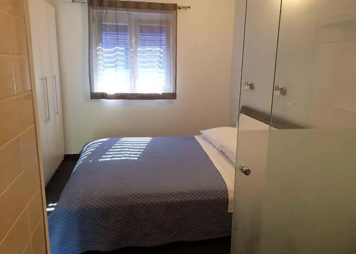 - Insel Dugi Otok 37001 *